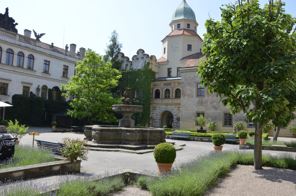 Častolovice - Bontour