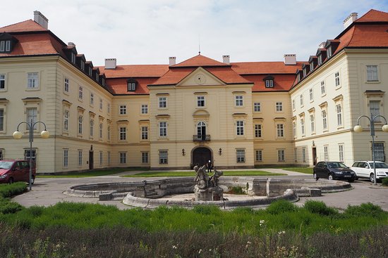 Zámek Napajedla - Bontour
