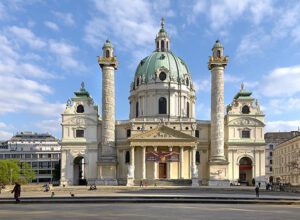 Karlskirche - Bontour