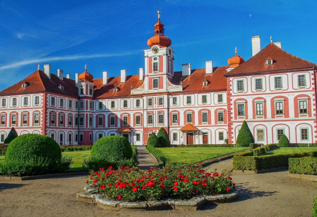 Zámek Mnichovo Hradiště – Bontour