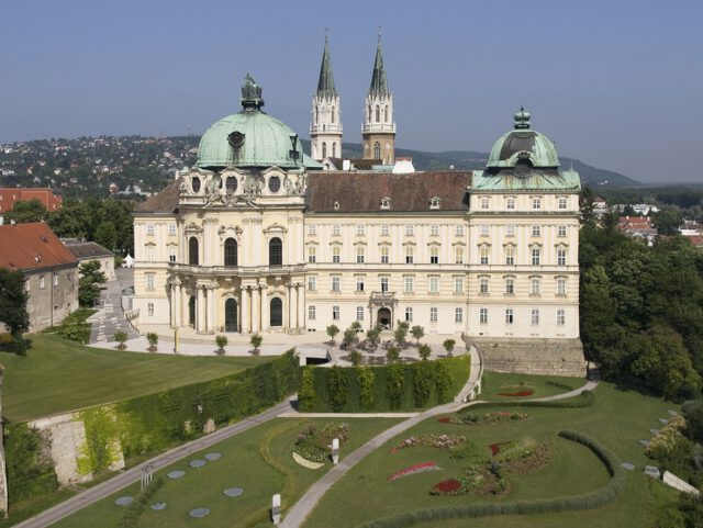 Klášter Klosterneuburg - Bontour